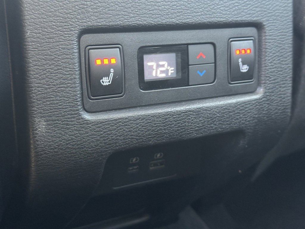 Used 2024 Mitsubishi Outlander SEL image 30