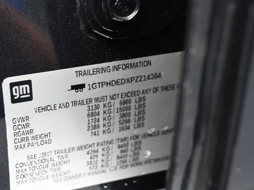 Used 2023 GMC Sierra 1500 SLT w/ SLT Premium Plus Package RWD image 17