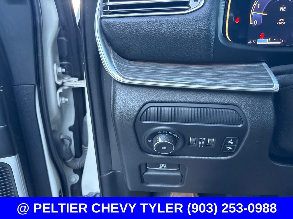 Used 2022 Jeep Wagoneer Series II RWD image 13
