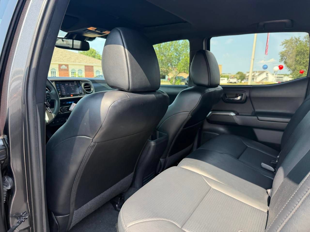Used 2019 Toyota Tacoma Limited RWD image 13