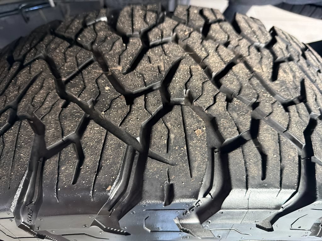 Used 2026 RAM 3500 Laramie AWD/4WD image 19