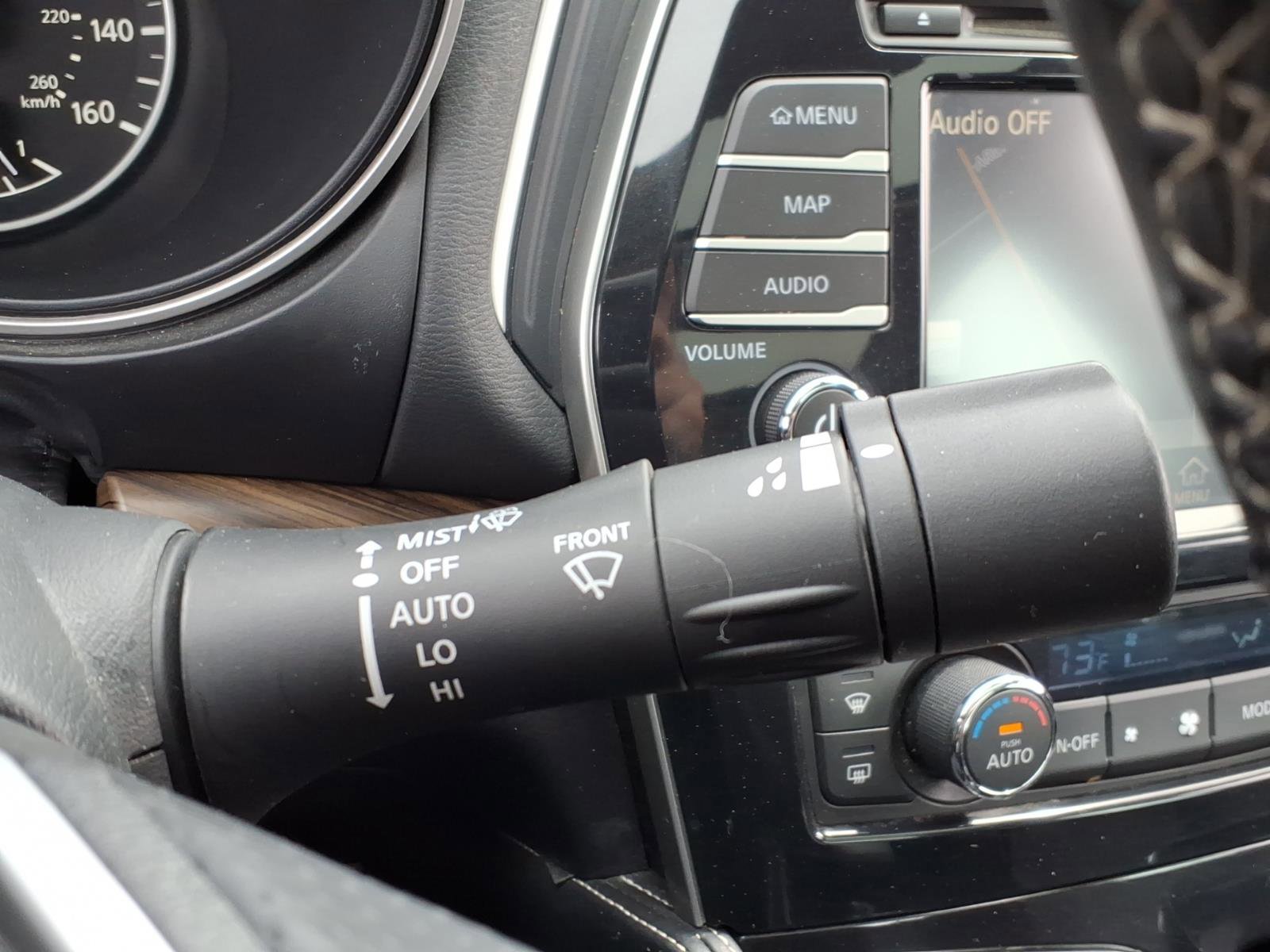 Used 2016 Nissan Maxima Platinum w/ Interior Lighting Package FWD image 31