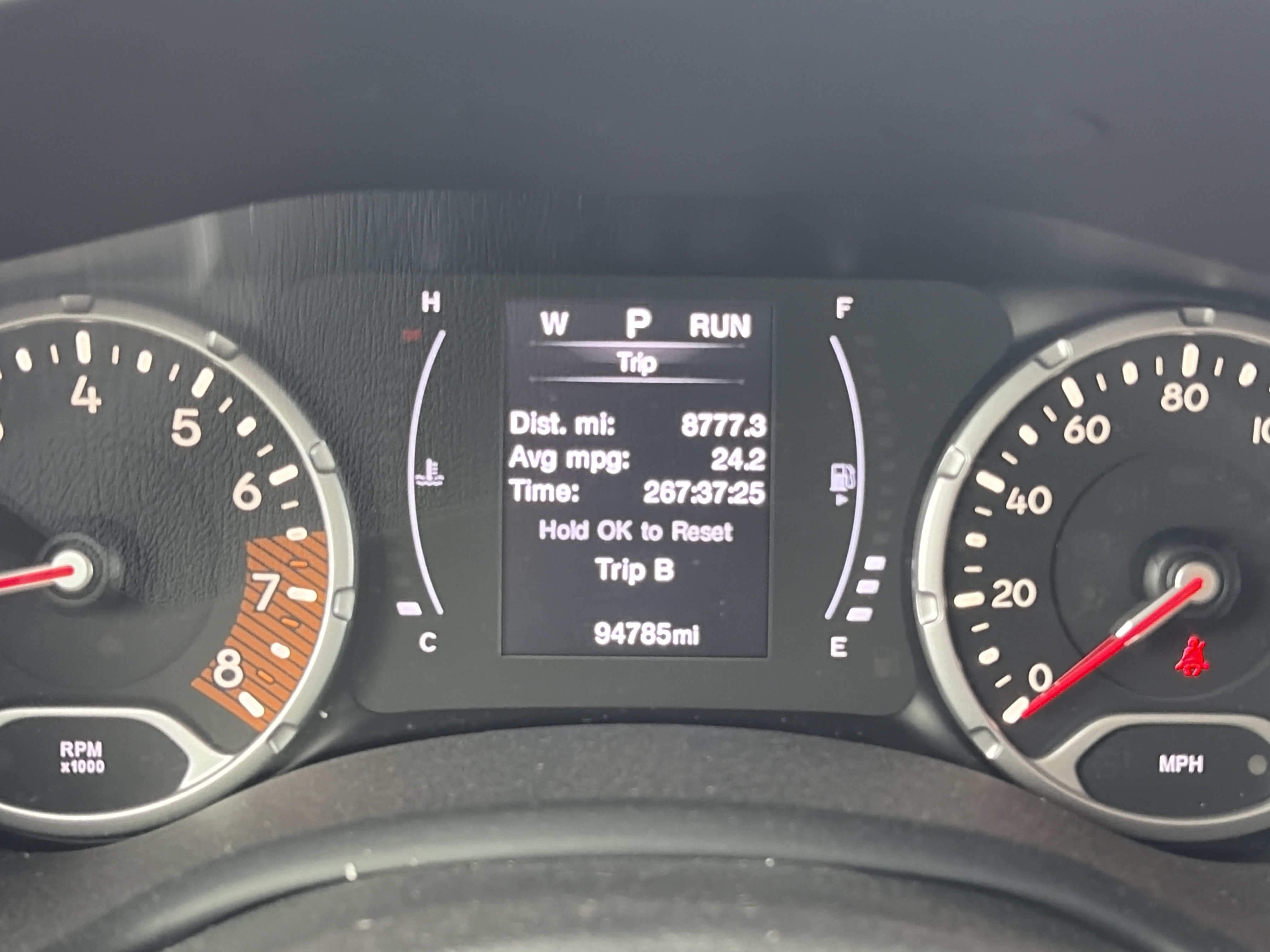 Used 2020 Jeep Renegade Latitude w/ Cold Weather Group AWD/4WD image 11