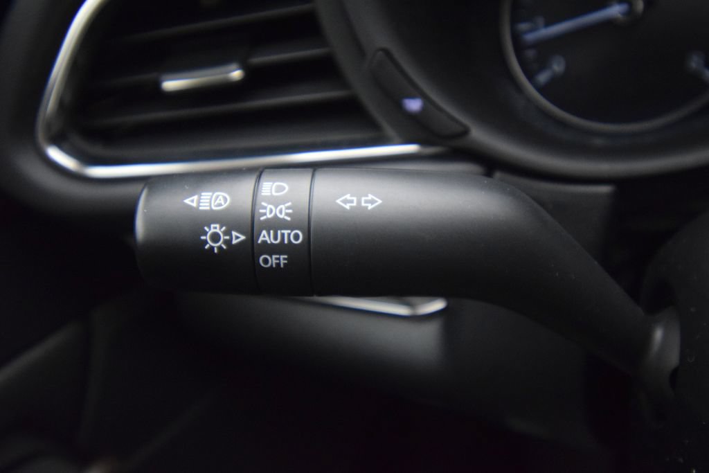 Used 2023 MAZDA CX-30 AWD 2.5 S w/ Premium Package image 40