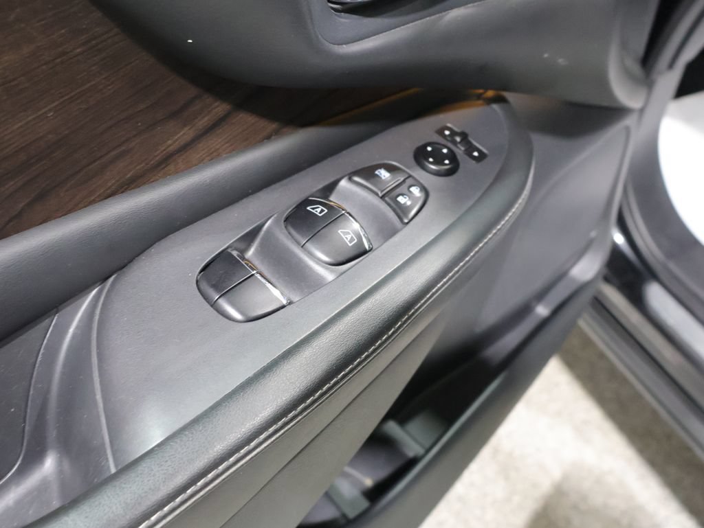 Used 2020 Nissan Murano Platinum AWD/4WD image 13