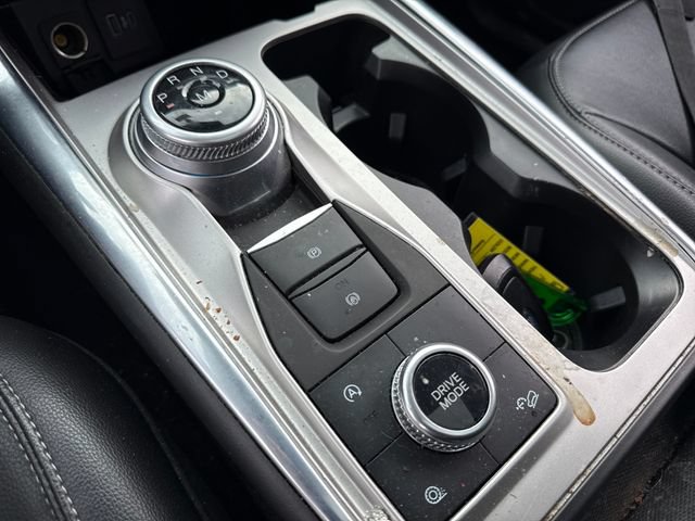 Used 2020 Ford Explorer XLT w/ Equipment Group 202A AWD/4WD image 35