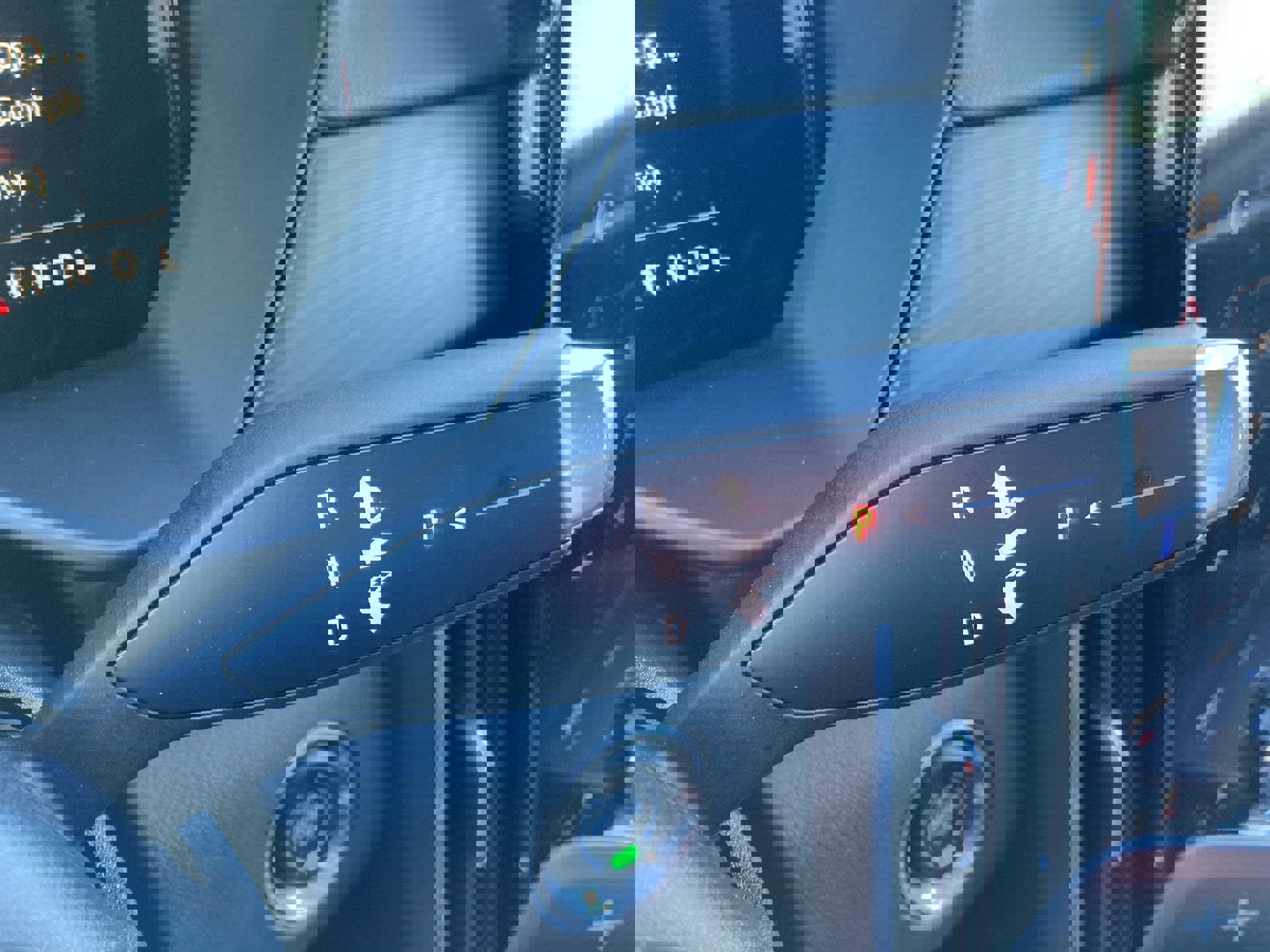 Used 2024 GMC Acadia Elevation image 23