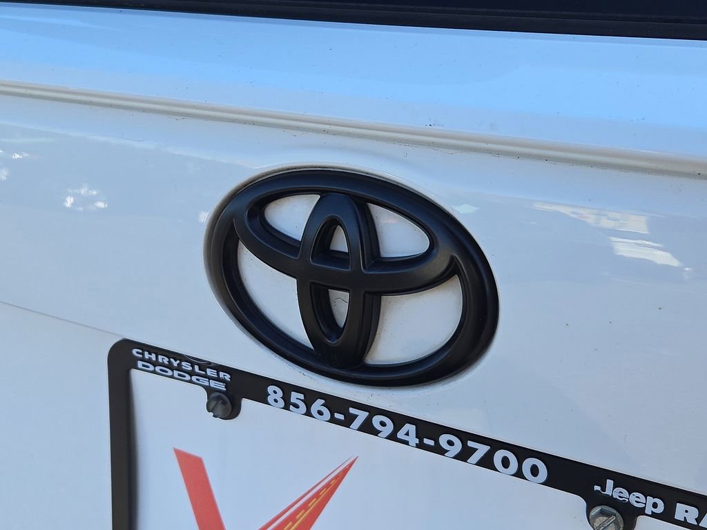 Used 2019 Toyota RAV4 XLE w/ Convenience Package AWD/4WD image 32