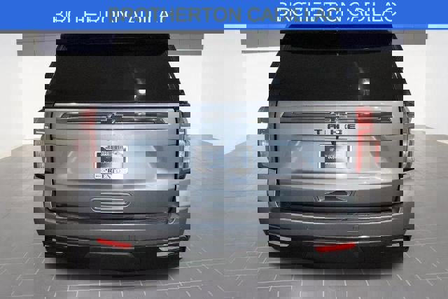 Used 2022 Chevrolet Tahoe Z71 image 4