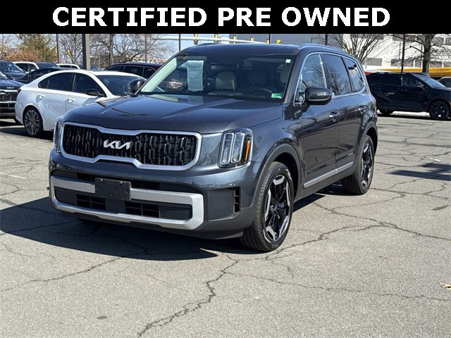 Used 2023 Kia Telluride EX w/ EX Captain's Chair Package image 5