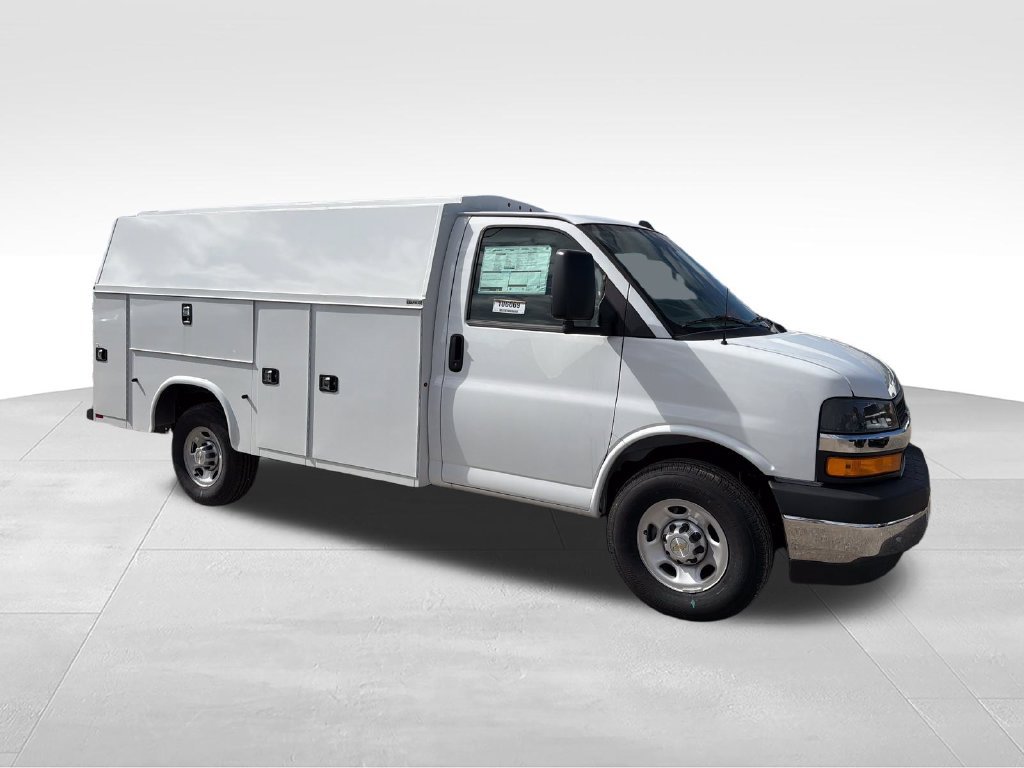 New 2026 Chevrolet Express 3500 w/ Power Convenience Package RWD image 8