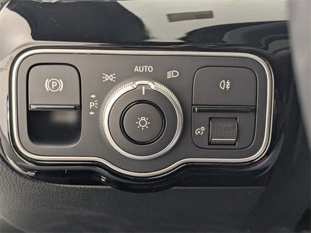 Used 2025 Mercedes-Benz CLA 250 4MATIC image 15