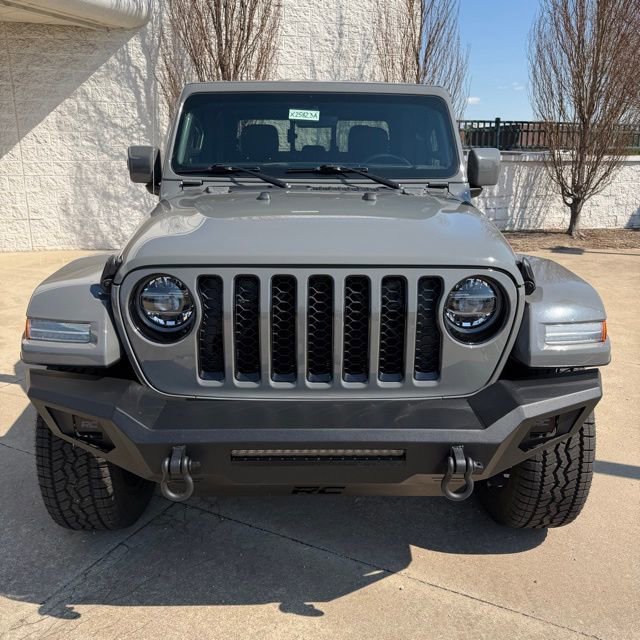 Used 2022 Jeep Gladiator Overland AWD/4WD image 8