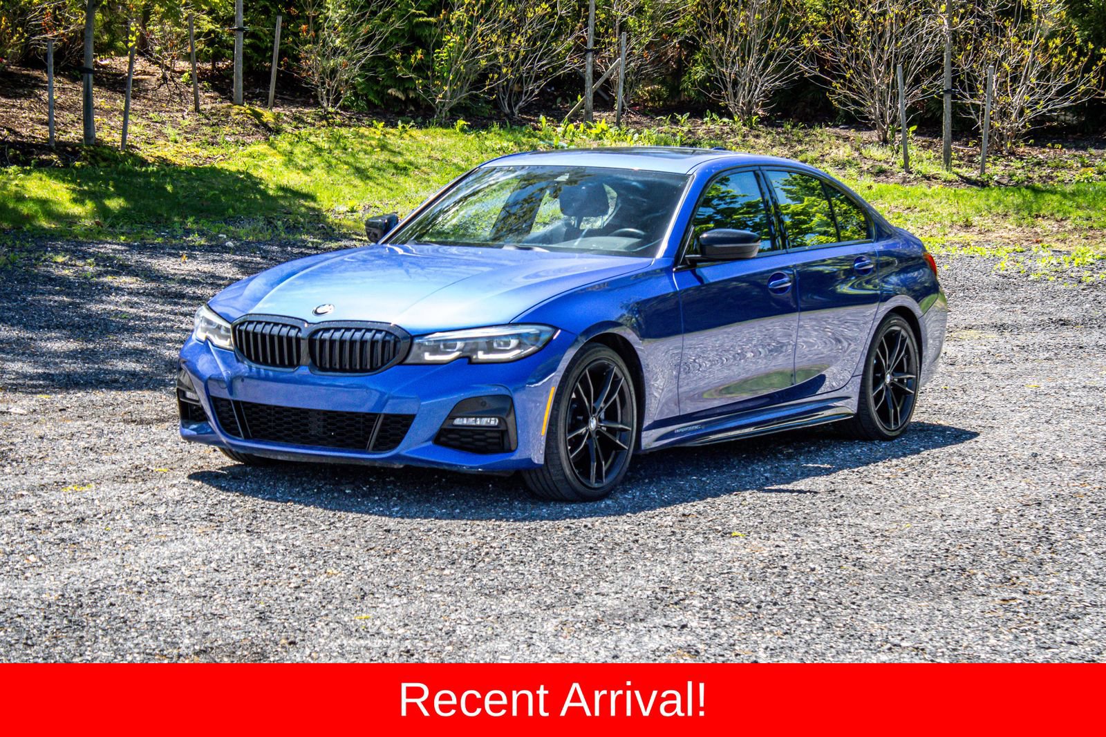 Used 2022 BMW 330i Sedan w/ M Sport Package RWD image 1