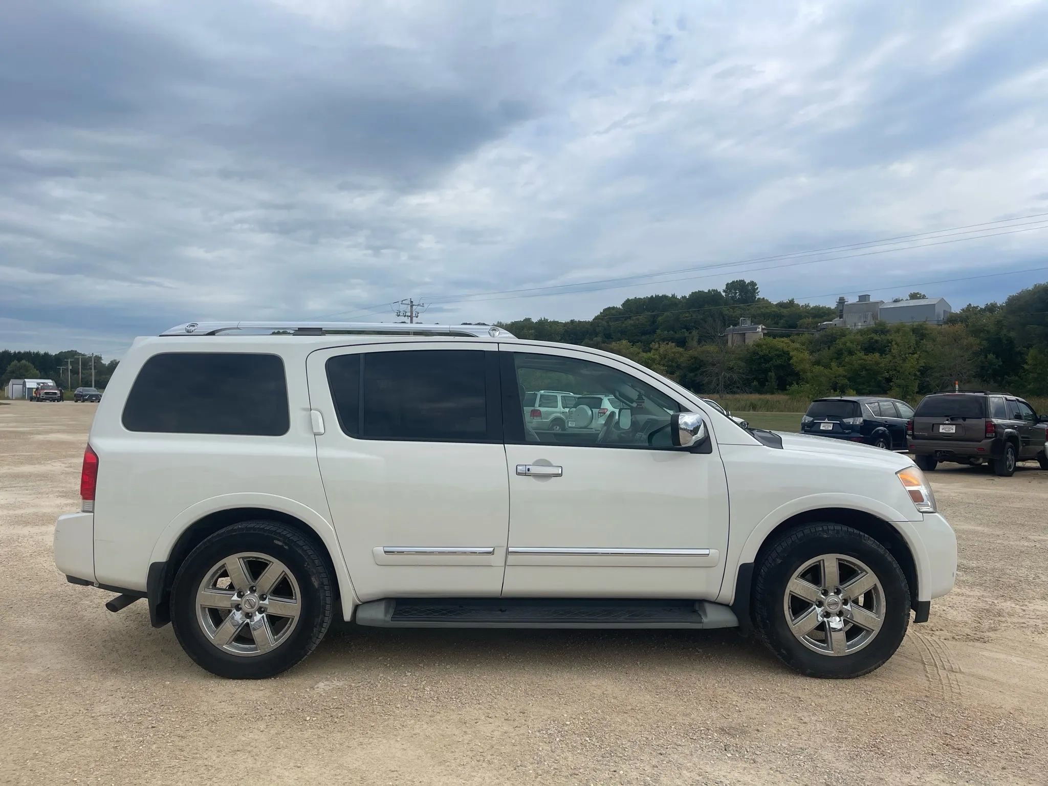 Used 2014 Nissan Armada Platinum image 5