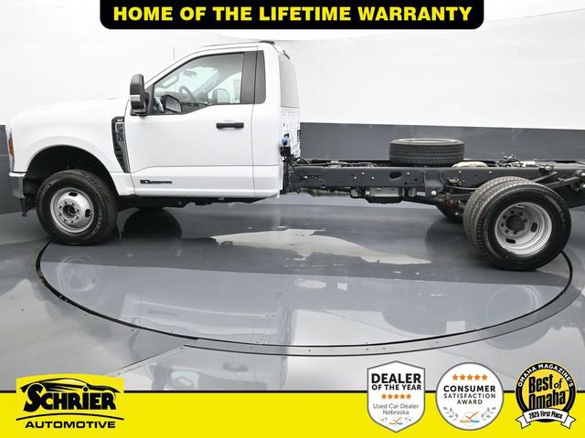 Used 2024 Ford F350 XLT image 4
