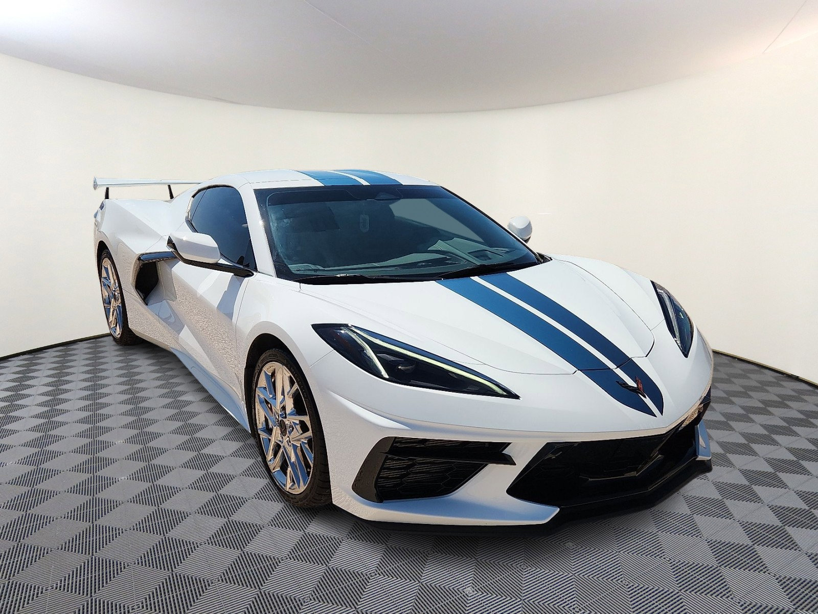 Used 2024 Chevrolet Corvette Stingray Preferred Cpe w/ Z51 Performance Package image 6