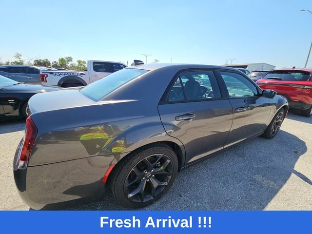 Used 2023 Chrysler 300 S image 4