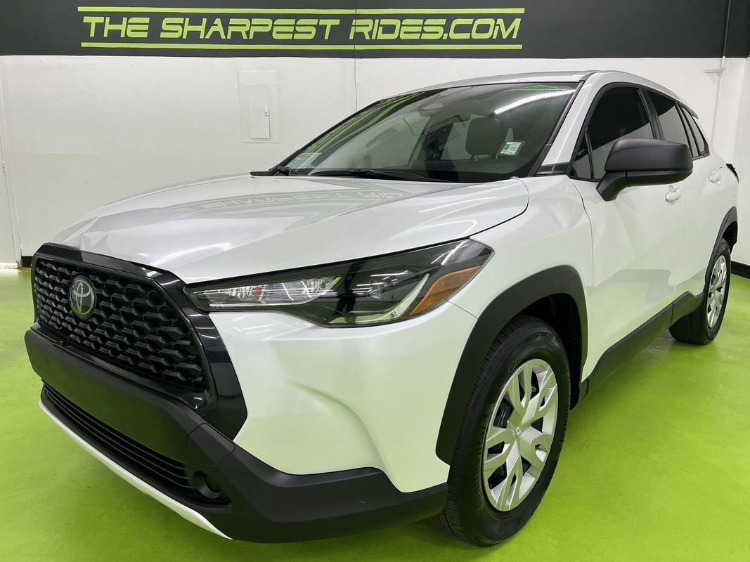 Used 2025 Toyota Corolla Cross L FWD image 5