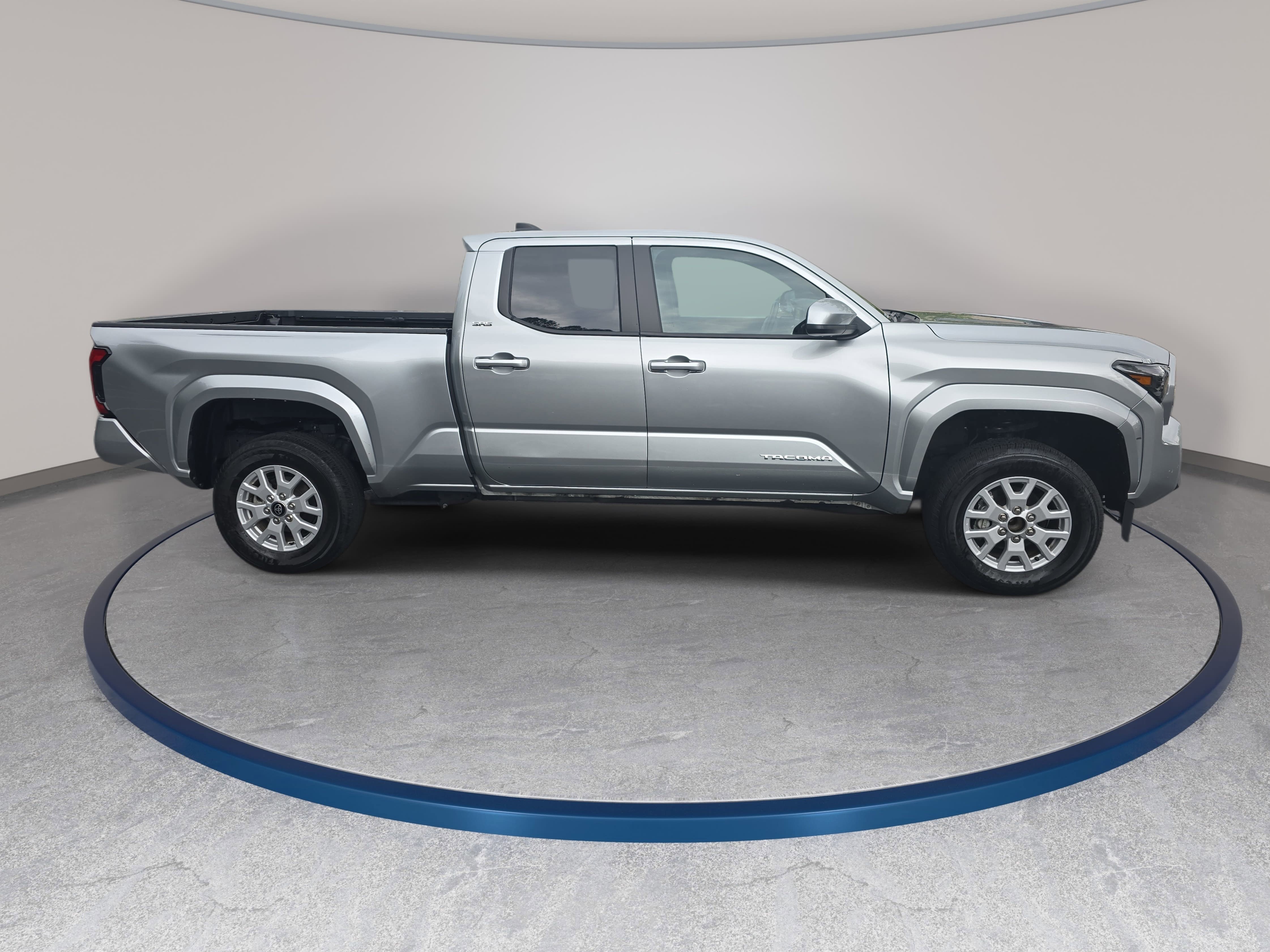 Used 2024 Toyota Tacoma SR5 w/ SR5 Upgrade Package RWD image 4