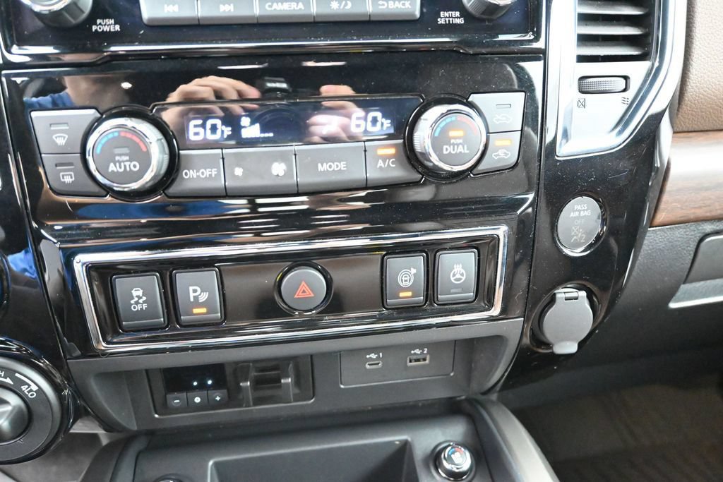 Used 2024 Nissan Titan Platinum Reserve w/ Moonroof Package AWD/4WD image 26