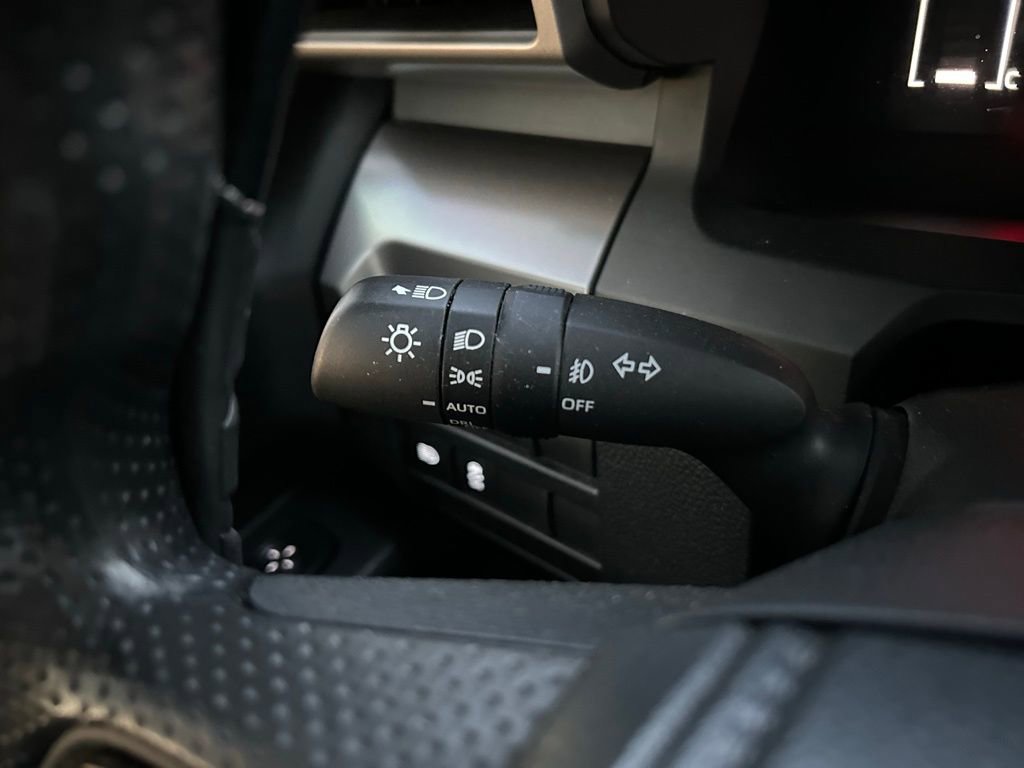 Certified 2024 Toyota Tacoma SR5 AWD/4WD image 22