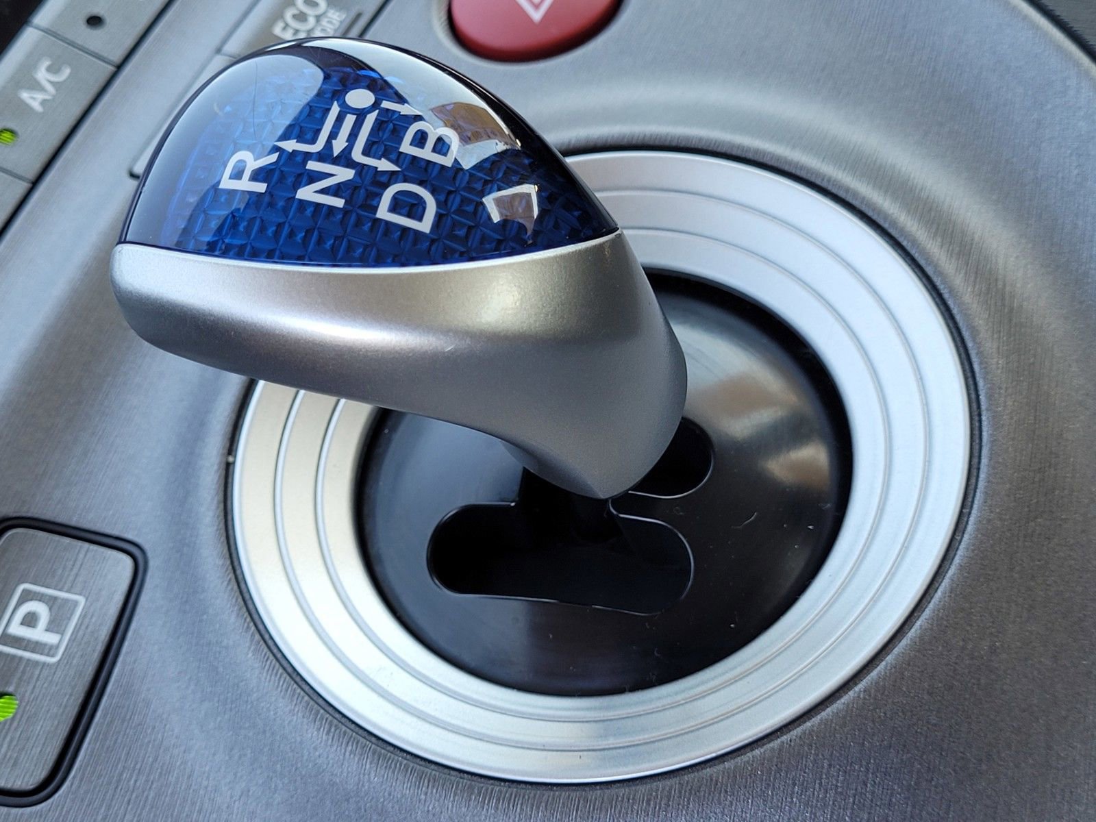 Used 2015 Toyota Prius Two image 24