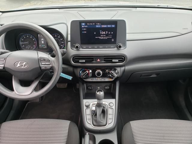 Used 2023 Hyundai Kona SE w/ Cargo Package image 14