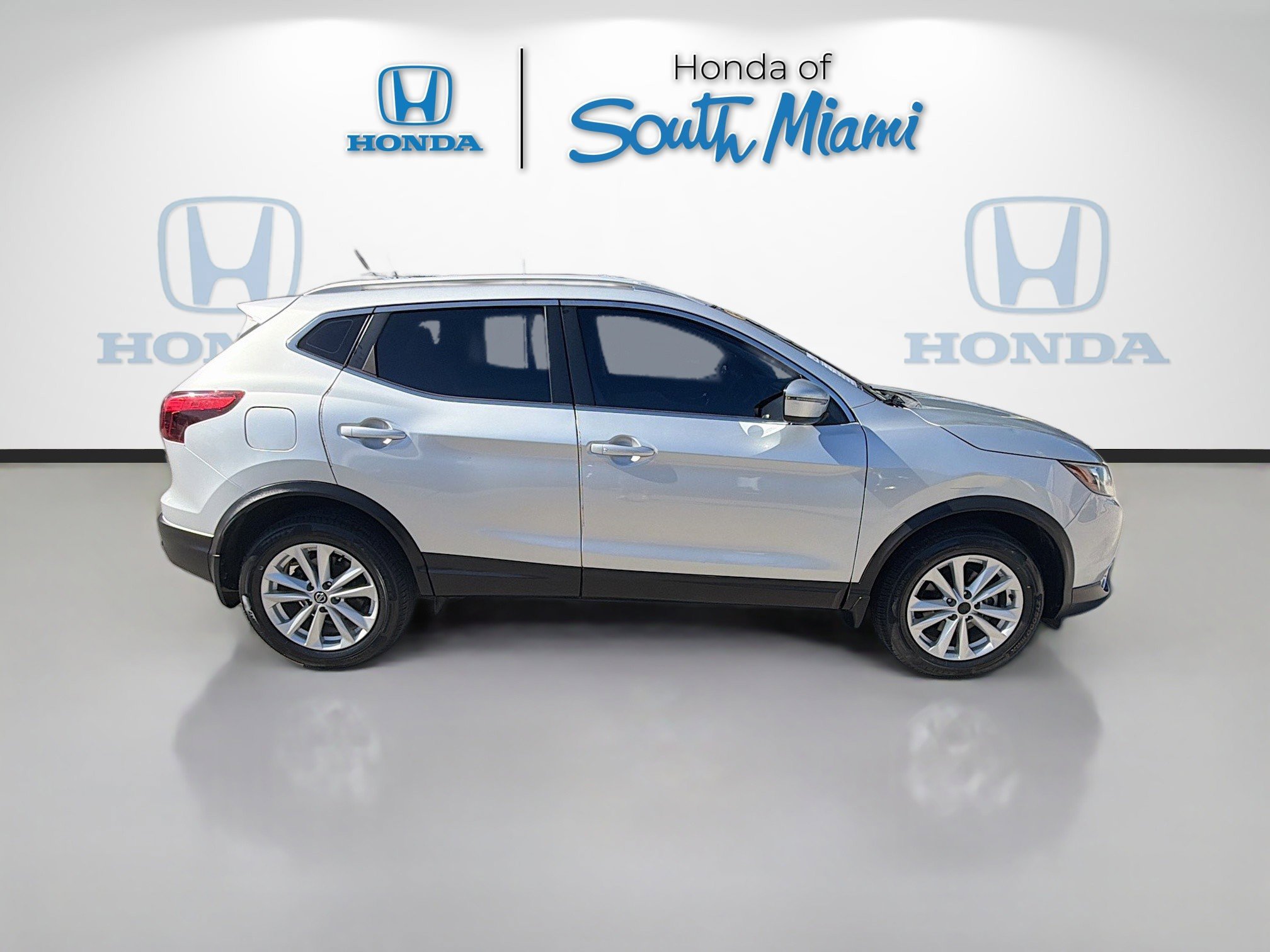 Used 2019 Nissan Rogue Sport SV w/ All-Weather Package image 8