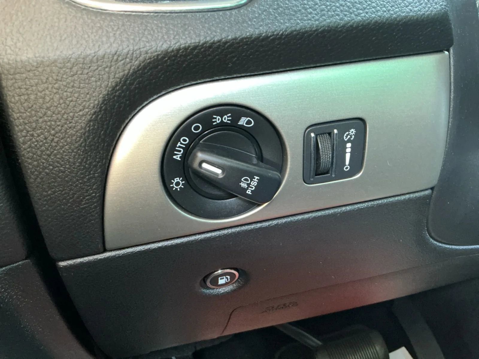 Used 2018 Dodge Durango SXT w/ Quick Order Package 2BB image 29