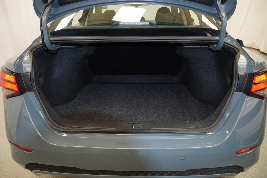 Used 2024 Nissan Sentra SV FWD image 27