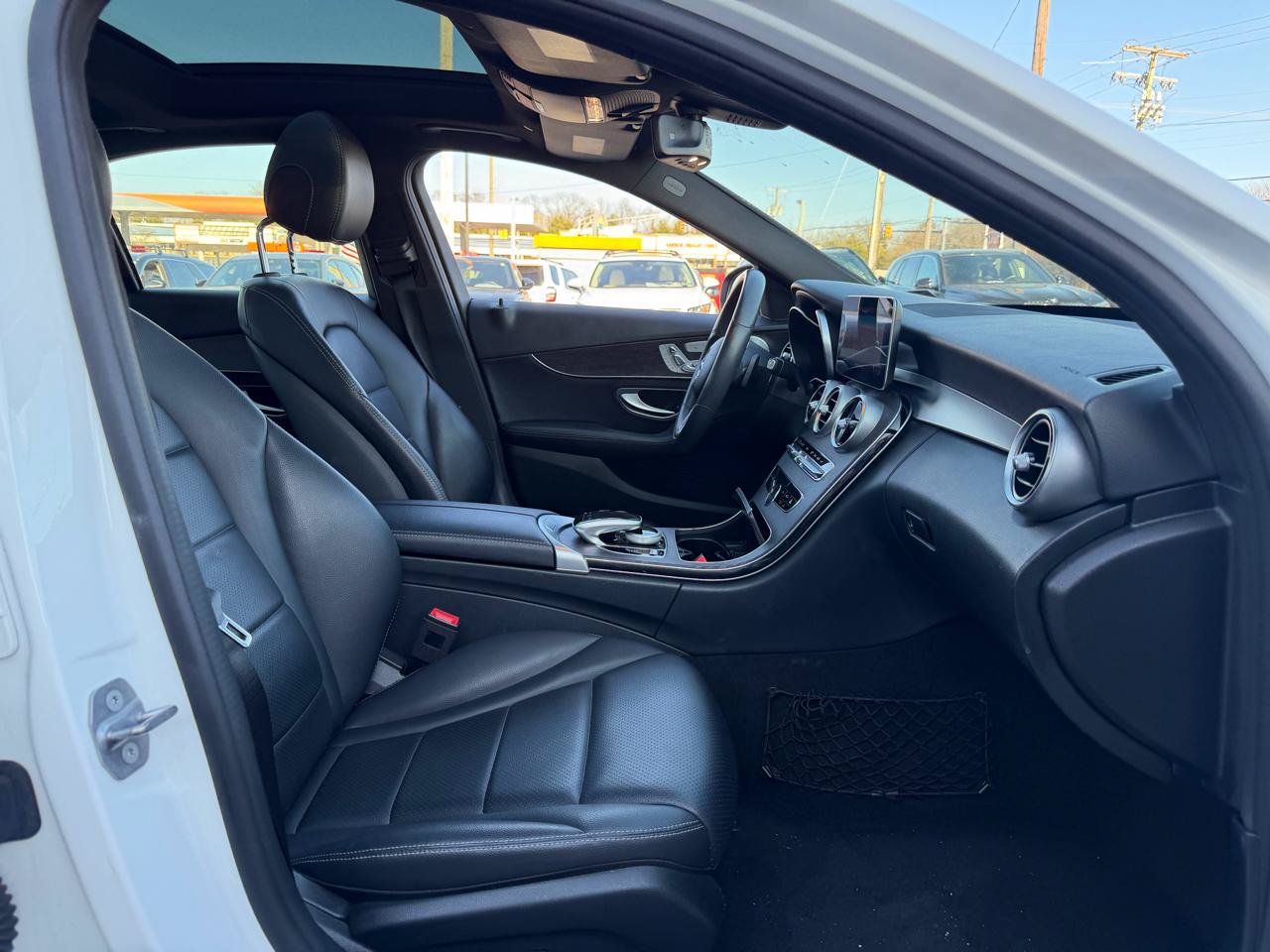 Used 2019 Mercedes-Benz C 300 4MATIC Sedan image 24