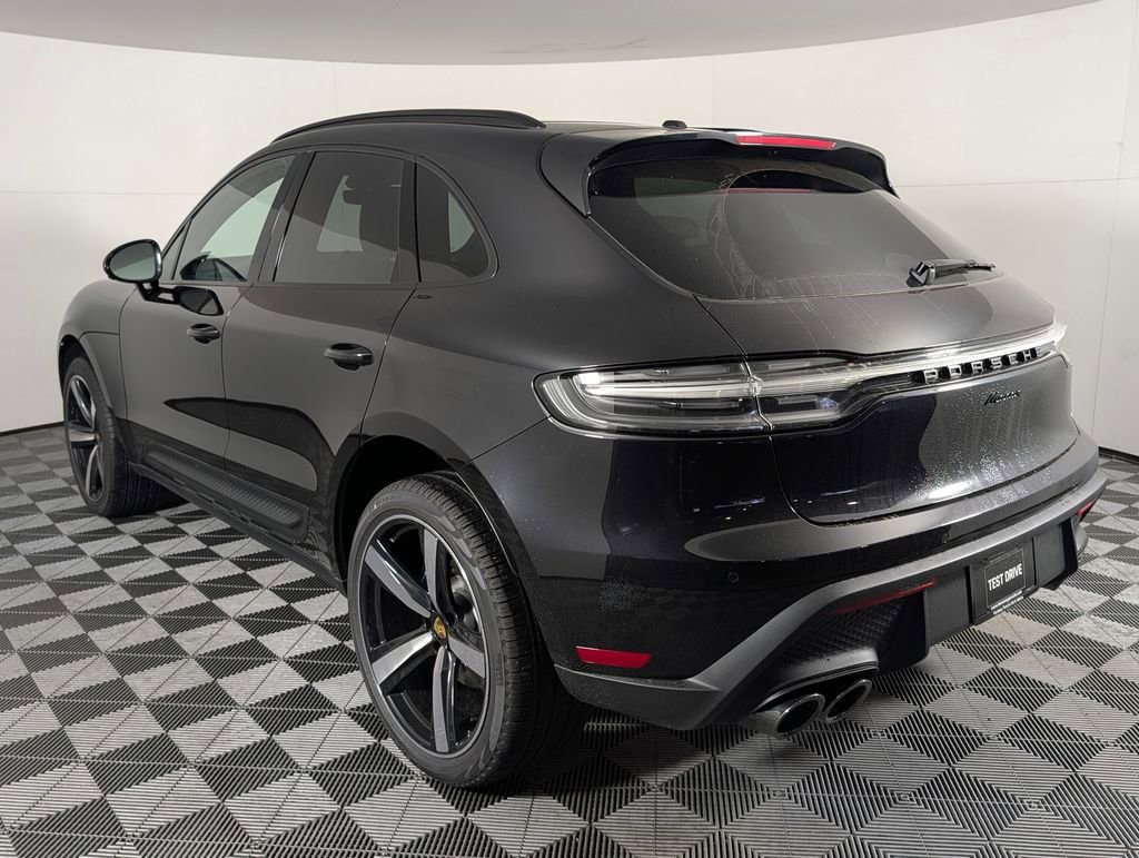 New 2026 Porsche Macan image 3