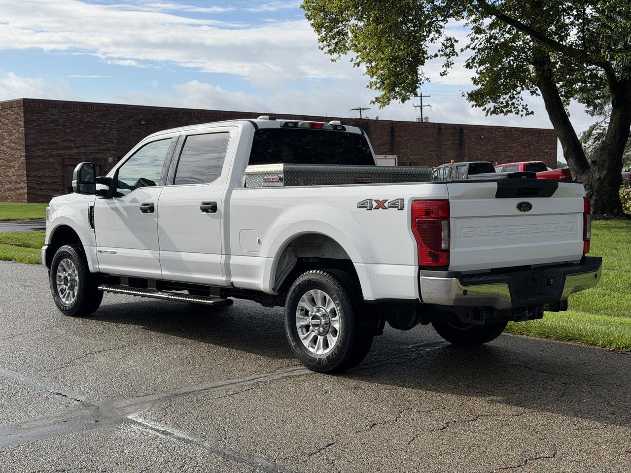 Used 2021 Ford F250 XLT AWD/4WD image 3