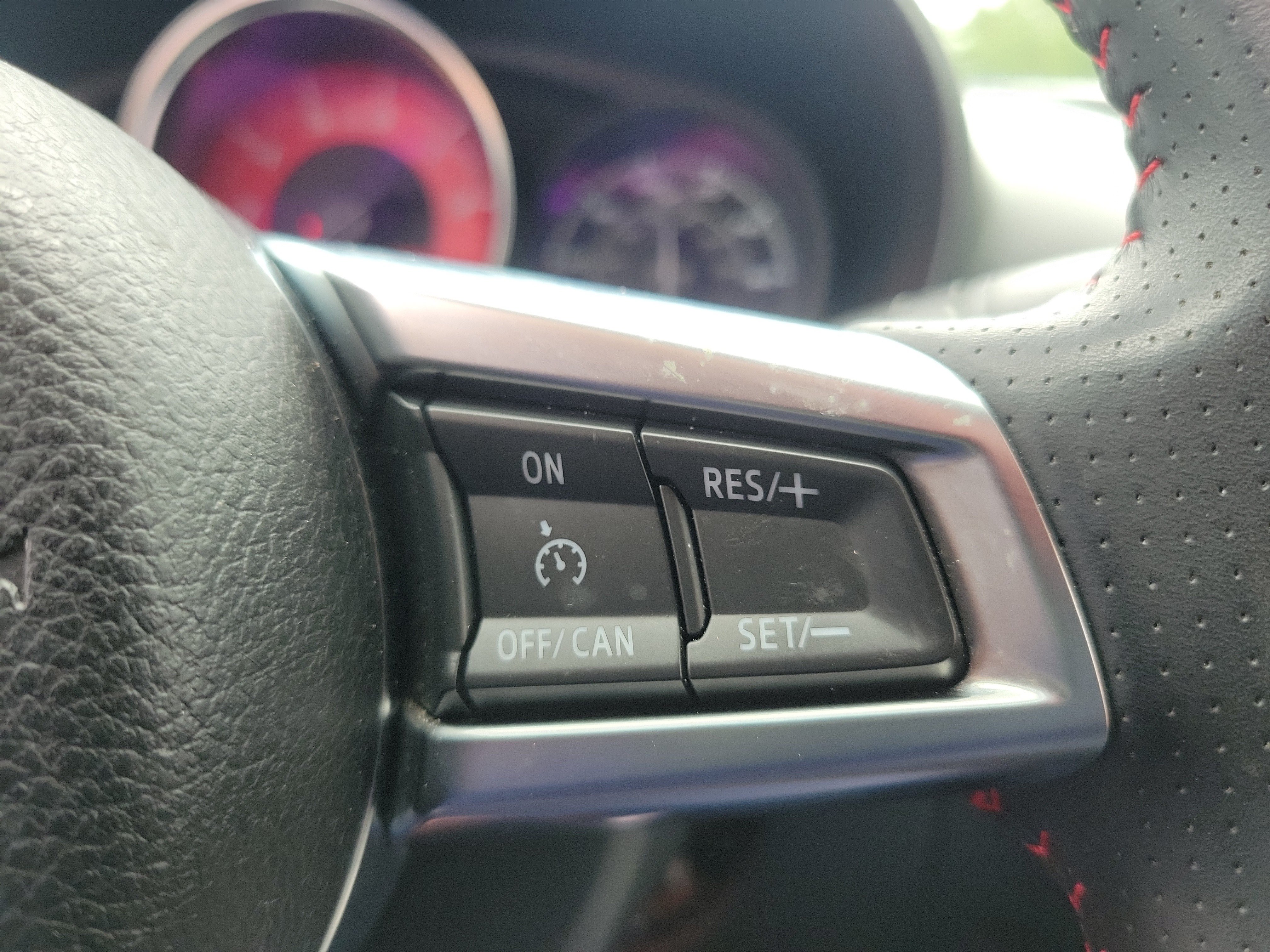 Used 2018 FIAT 124 Spider Abarth w/ Navigation & Sound Group RWD image 16