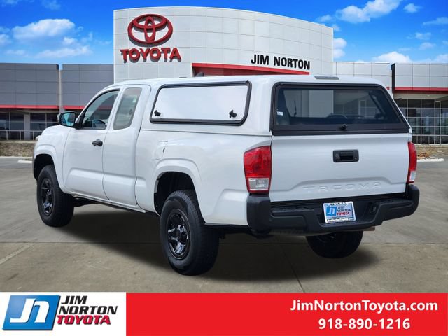 Used 2017 Toyota Tacoma SR RWD image 8