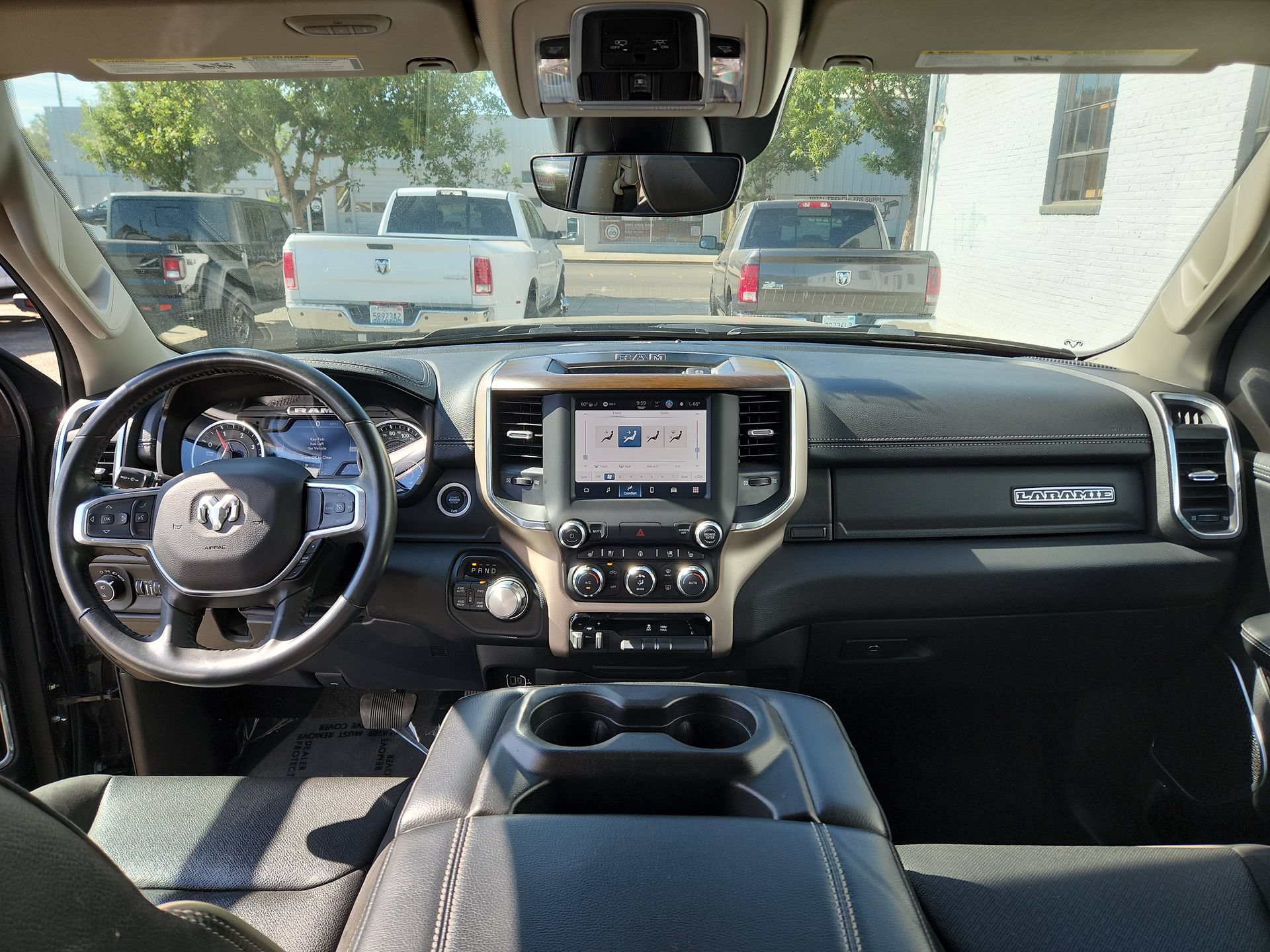 Used 2022 RAM 1500 Laramie AWD/4WD image 25