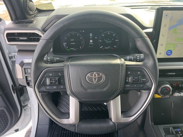 Used 2025 Toyota 4Runner TRD Off-Road Premium image 18