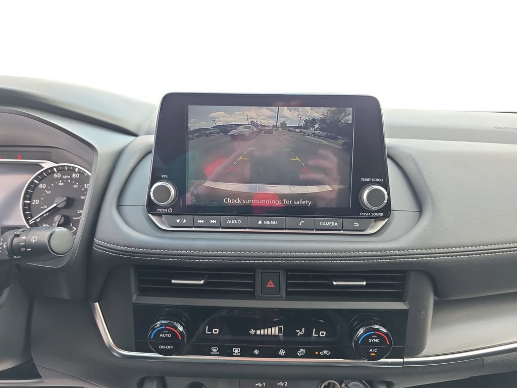 Used 2025 Nissan Rogue SV FWD image 22
