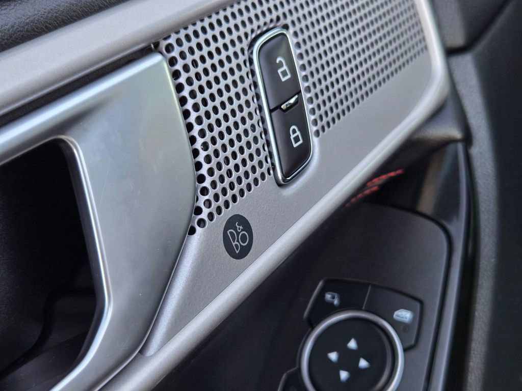 Used 2024 Ford Explorer ST-Line w/ Class IV Trailer Tow Package image 13