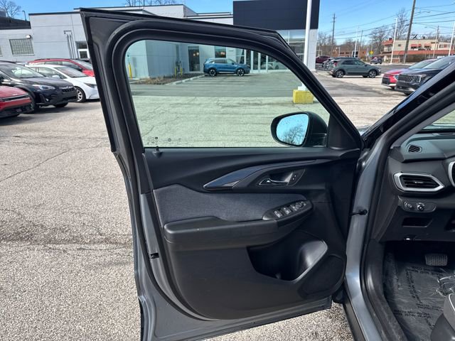 Used 2023 Chevrolet TrailBlazer LS image 18