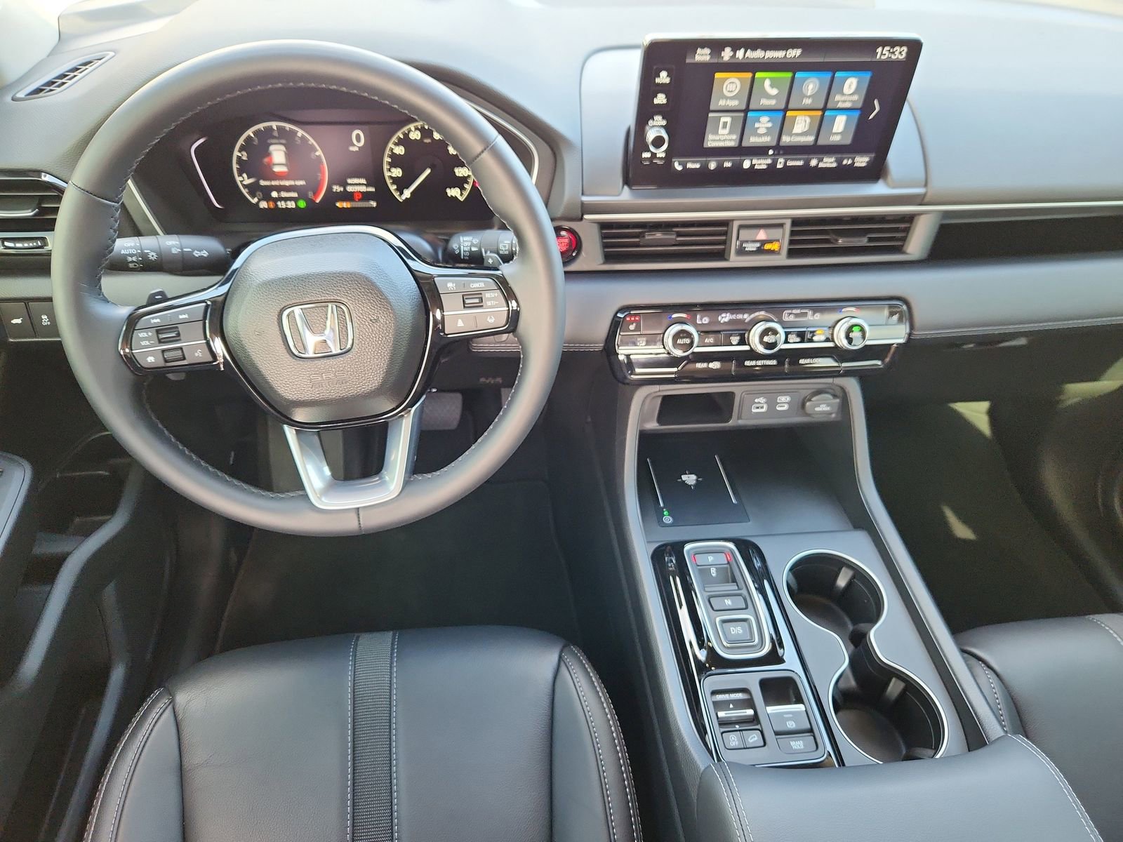 Used 2025 Honda Pilot EX-L image 13