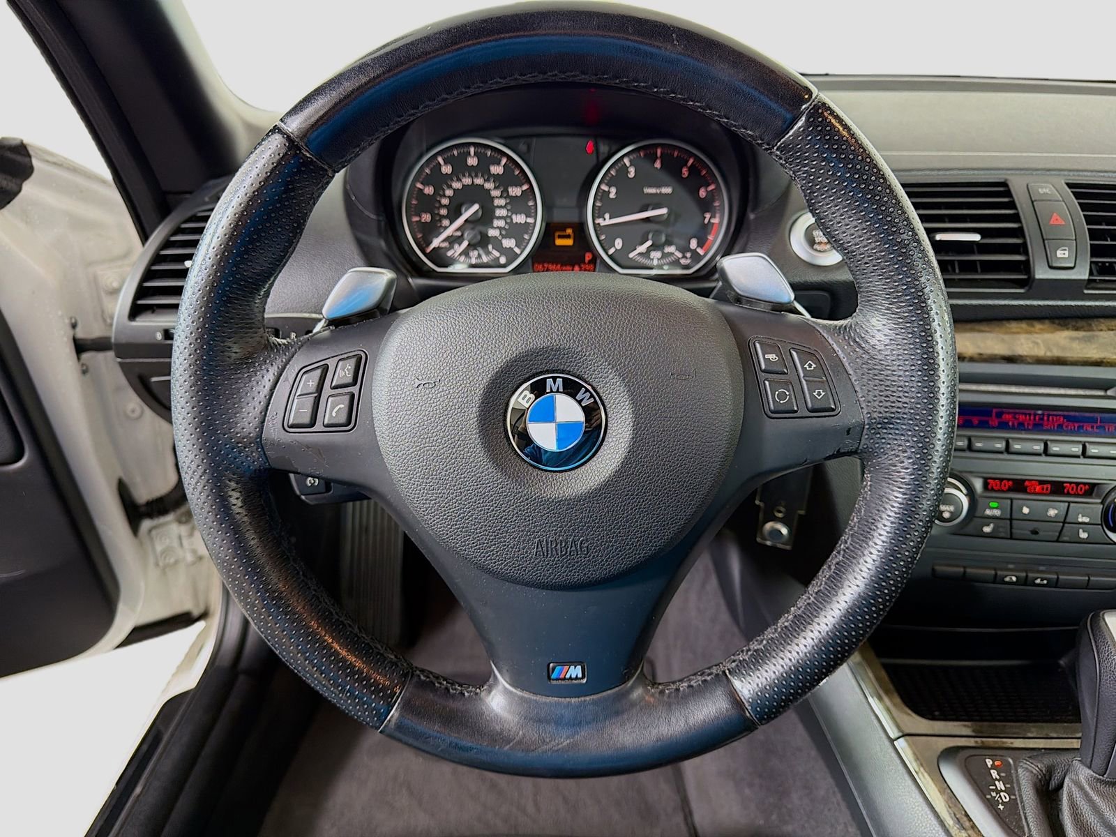 Used 2010 BMW 135i Convertible image 13