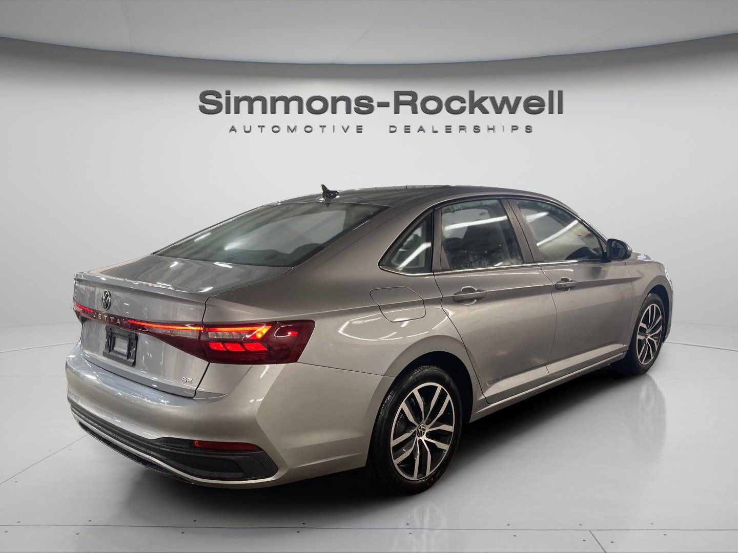 Used 2025 Volkswagen Jetta SE image 5