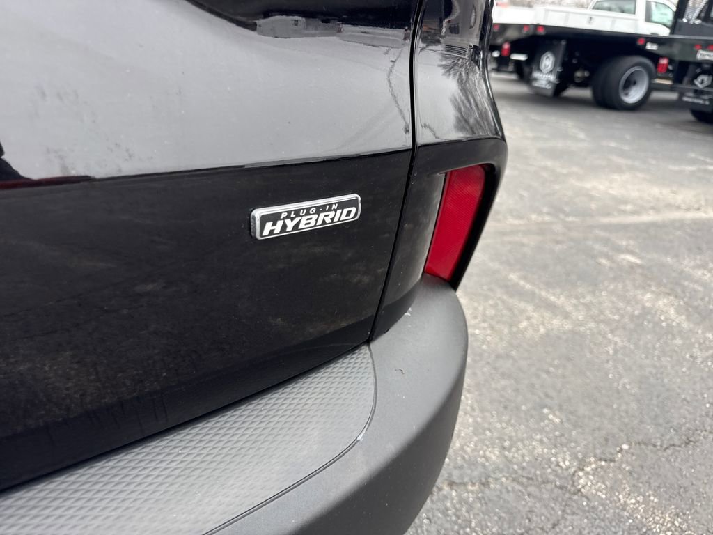 Used 2023 Ford Escape SE image 11