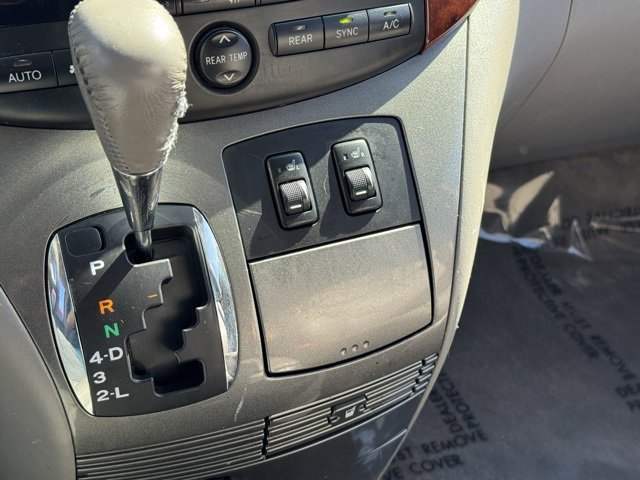 Used 2005 Toyota Sienna XLE image 6