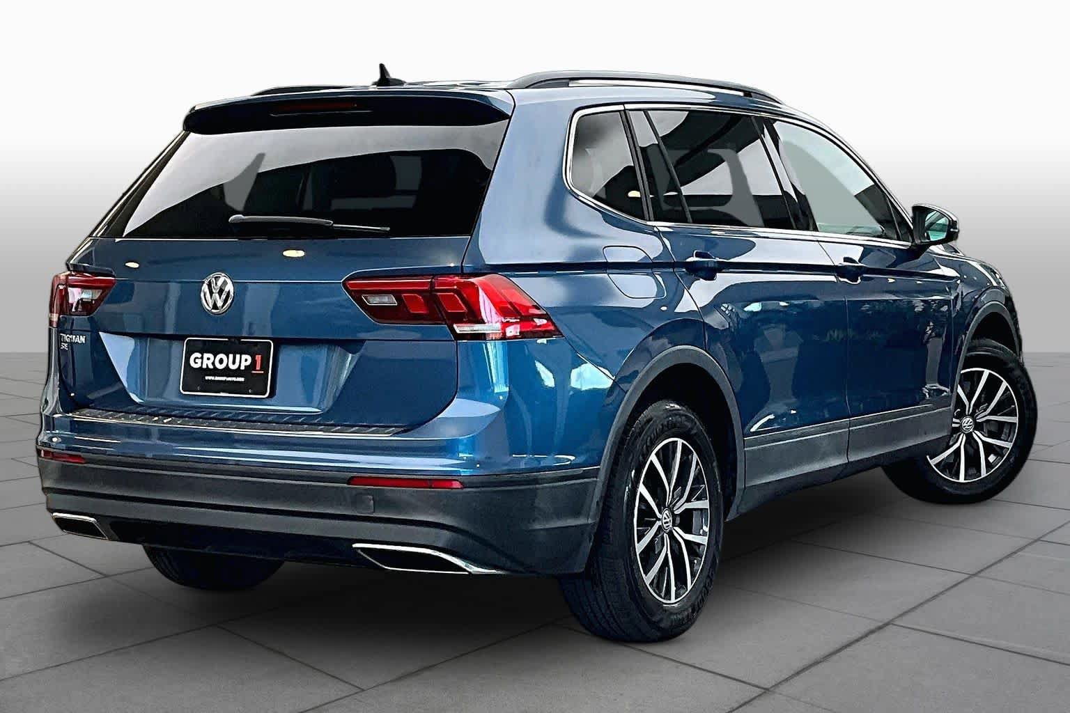 Used 2019 Volkswagen Tiguan SE w/ Panoramic Sunroof Package FWD image 12