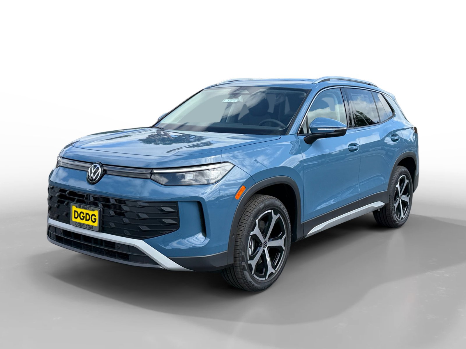 New 2026 Volkswagen Tiguan SE