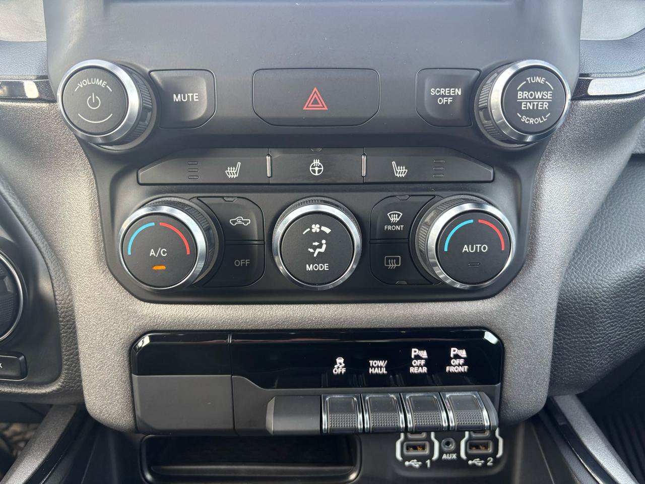 Used 2023 RAM 1500 Big Horn AWD/4WD image 24
