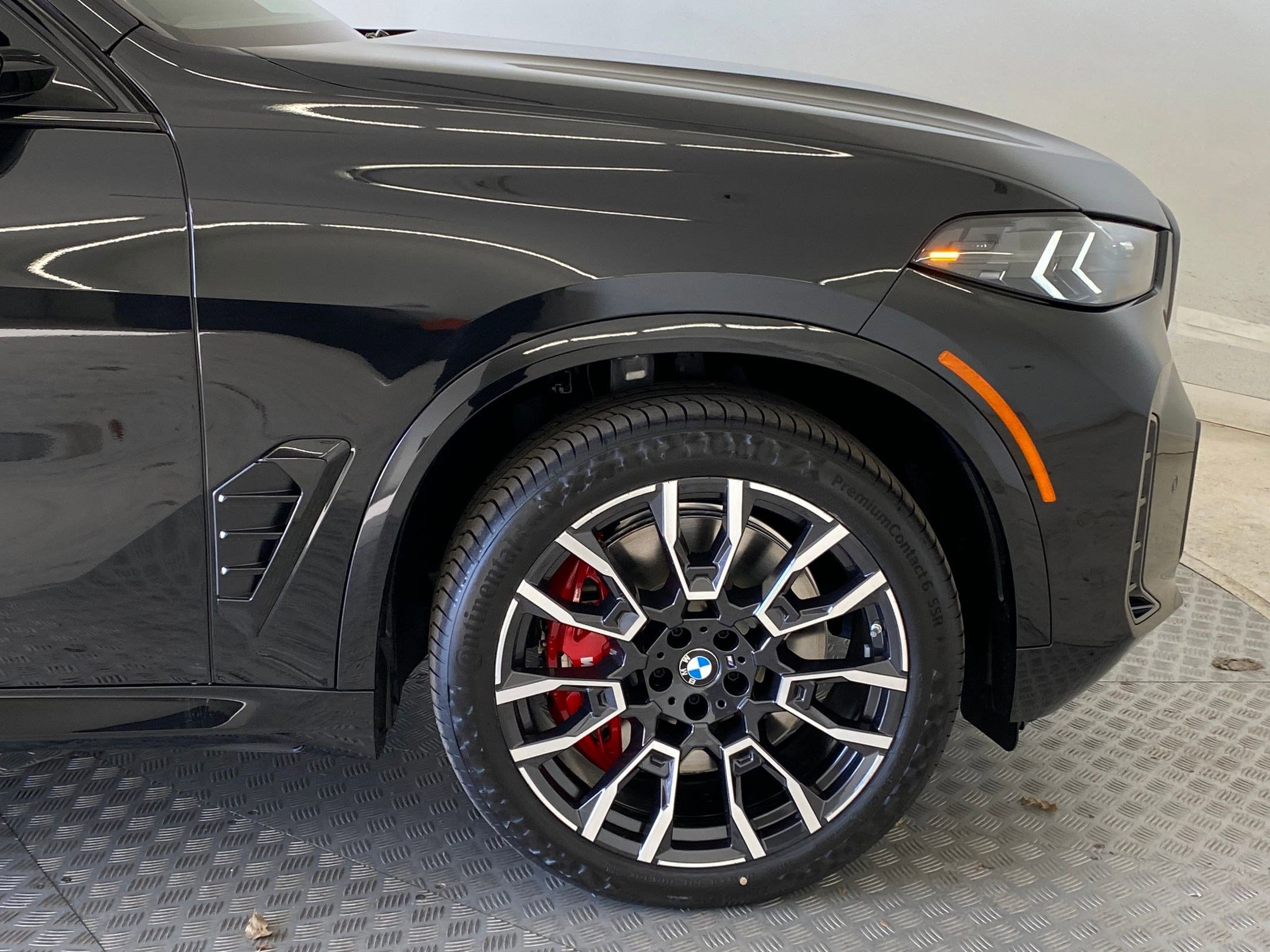 New 2026 BMW X5 xDrive50e w/ M Sport Package image 11